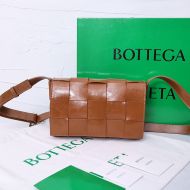 Bottega Veneta Medium Cassette Crossbody Bag Intreccio Smooth Calfskin Caramel