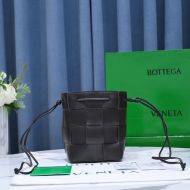 Bottega Veneta Small Cassette Bucket Bag Intreccio Lambskin Coffee