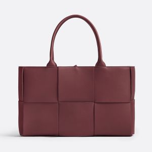 Bottega Veneta Medium Arco Tote Intreccio Lambskin Burgundy/Coffee